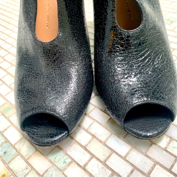 VINCE CAMUTO Black Opened Toe Booties - Picture 6 of 9